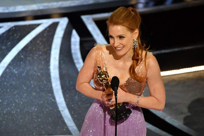 «Оскар»: Джессика Честейн стала Лучшей актрисой на 94-й церемонии награждения