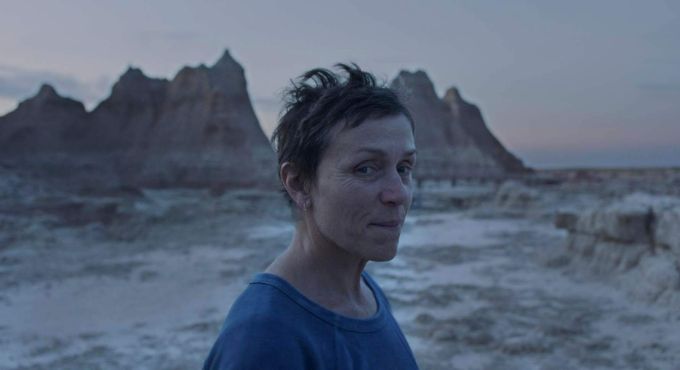 Фільм-призер Венеційського кінофестивалю «Земля кочівників» вийде в прокат у січні