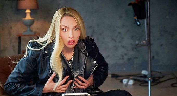 Возобновились съемки украинской комедии «Звезды по обмену» с Поляковой и Дзидзьо