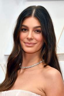 Камила Морроун (Camila Morrone)