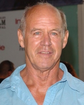 Джеффрі Льюіс (Geoffrey Lewis)