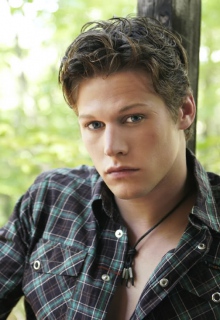 Зак Рериг (Zach Roerig)