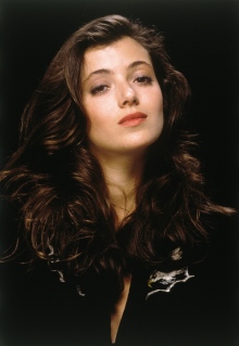 Міа Сара (Mia Sara)