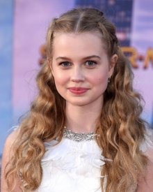 Энгаури Райс (Angourie Rice)