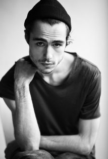 Бен Шнетцер (Ben Schnetzer)