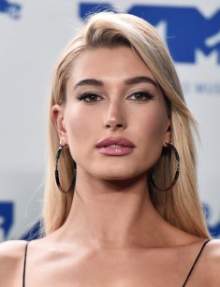 Хейли Болдуин (Hailey Bieber)