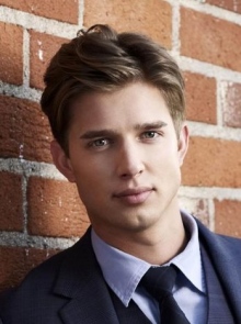 Дрю Ван Екер (Drew Van Acker)