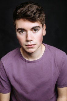 Ной Галвін (Noah Galvin)