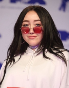 Ноа Сайрус (Noah Cyrus)