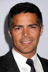 Эсай Моралес / Esai Morales