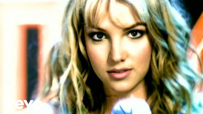 Britney Spears - (You Drive Me) Crazy