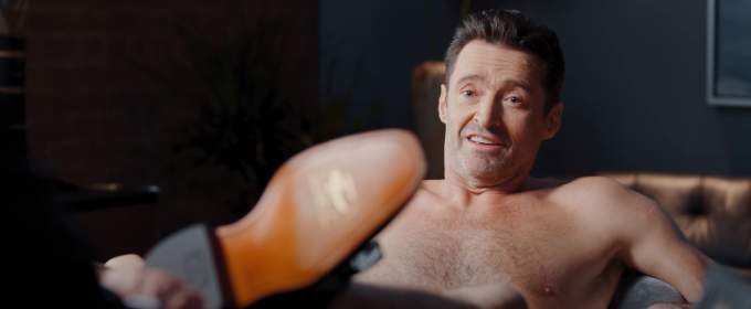 Видео дня: Хью Джекман снялся голым в смешной рекламе ботинок R.M.Williams