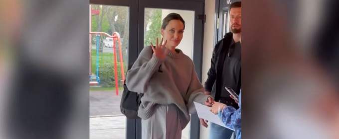 Анджеліна Джолі прибула до Львова з гуманітарною місією
